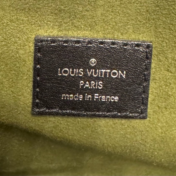 ✨🛍️ Louis Vuitton Monogram Infrarouge Pochette Metis Limited Edition
